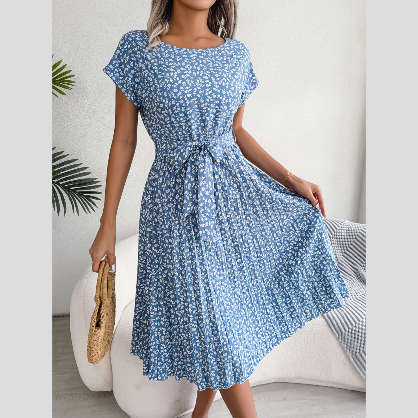 ALESSIA™ - Elegantes und schmeichelhaftes Kleid für einen stilvollen Look