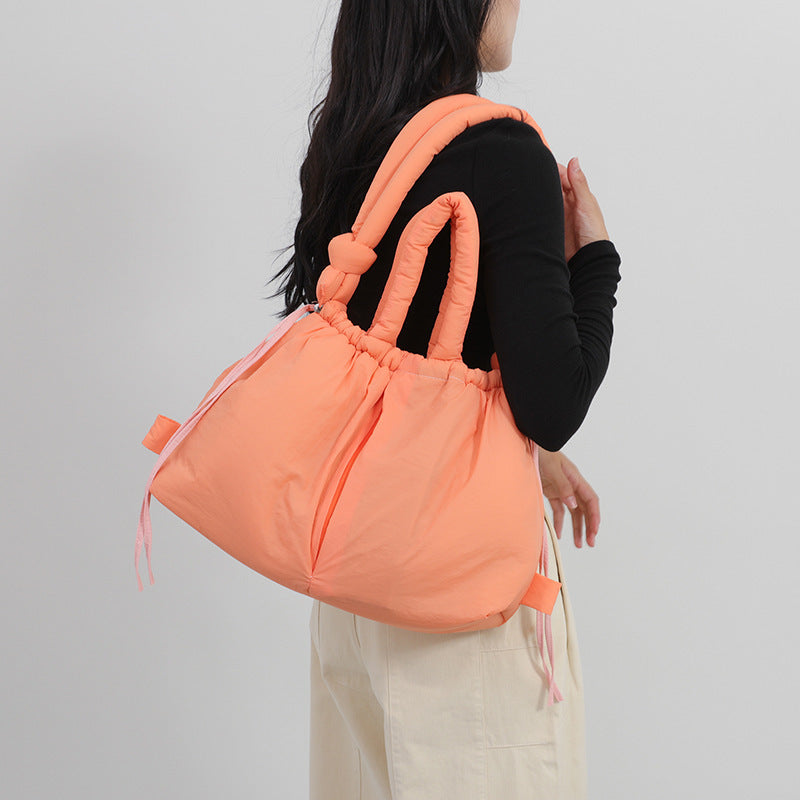 Leah – Leichte Schultertasche mit großem Fassungsvermögen aus Baumwolle