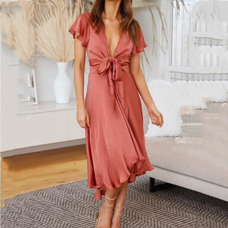 Aija - Sexy Sommerkleid mit tiefem V-Ausschnitt