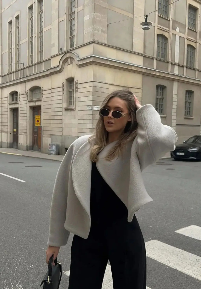 Koleen | Damen Kurze Jacken | Schwarze
