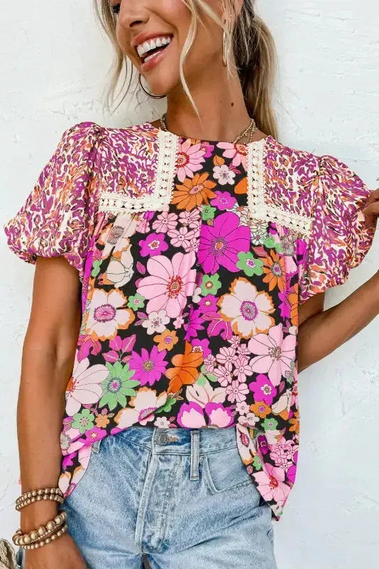 Zynelle | Spitze Blumenbluse in Rosenrot